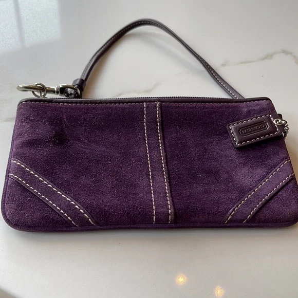 Coach wristlet - Picture 3 of 4